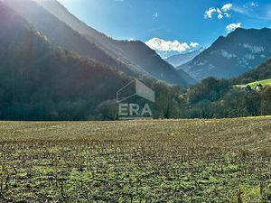 ARTHEZ D'ASSON : Terrain constructible d'environ 2500m2 avec vue imprenable sur les Pyréné