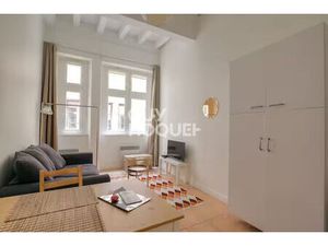 A louer au coeur du vieux Lyon  un très beau studio de 28 m2