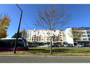 LOCAL COMMERCIAL A LOUER