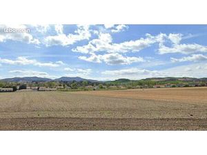 Terrain 545 m² Le Cendre