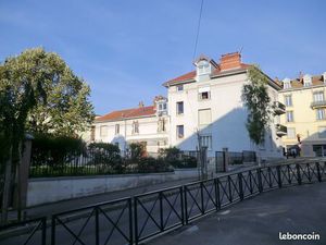 STUDIO meublé Besançon centre