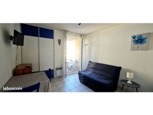 Beau studio récent et meublé à Castellane