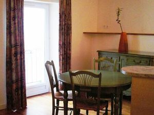 Particulier loue t2 meuble c v la rochelle