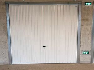 A louer Garages 17m2 Bassens