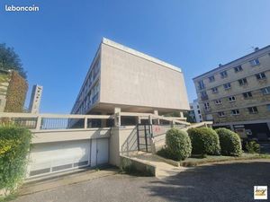 Parking 12 m² Le Havre