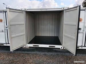 Location de box de stockage 10 m3 - Garde Meuble en self service à Lanvollon