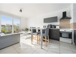 T2 récent avec balcon  vue dégagée & parking – Lyon 8?