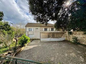 Maison d'habitation avec magnifique grange proche d'Agen