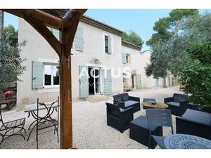 Maison de 5 pièces de luxe en vente à Salon-de-Provence  France