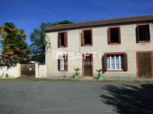 Maison de village de 180 m² à Castelnau Rivière Basse