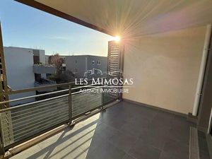 FREJUS  Appartement 2 pièces de 44m² avec loggia et garage