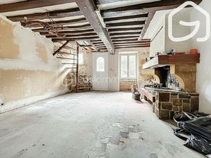 Maison de ville 66m2 2 chambres avec jardin à finir de rénovée