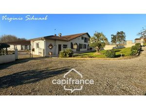 SAINT CRICQ CHALOSSE (40)  Maison familiale de plain-pied avec étang sur 1 hectare de terr