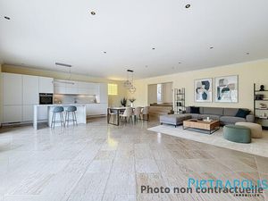 Appartement de 121 m² à rénover – Exclusivité – Petite c