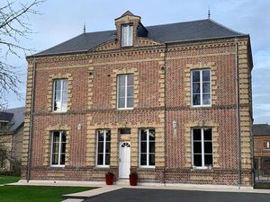 MAGNIFIQUE PROPRIETE COMPRENANT UNE MAISON DE MAITRE ET UNE ANNEXE