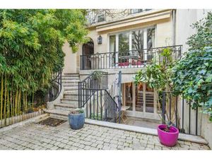 Vente Hôtel particulier Paris 16 8 Pièces 350 m² <meta name="description" content="PARIS 1