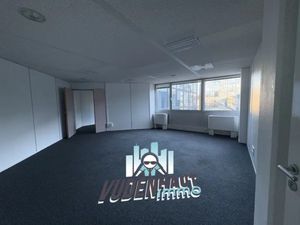 Bureaux Vide 326 m²