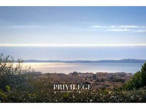 Saint-Laurent-Du-Var Les Plateaux Fleuris : Appartement 4 Pièces avec Terrasse et Jardin..