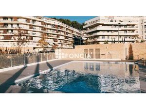 CANNES ROQUETTE 2P BOX PISCINE