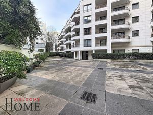LEVALLOIS-APPARTEMENT T3 AVEC BALCONS