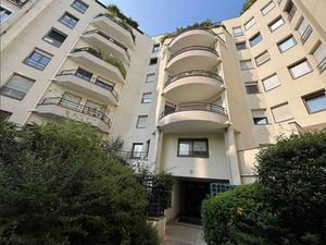 DEUX PIECES BALCON PARKING vendu occupé