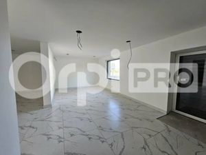 LOCAL COMMERCIAL A VENDRE