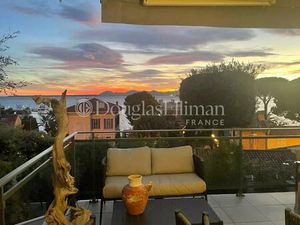 Cap D'antibes – Appartement moderne avec vue mer panoramique