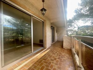 À Saint-Raphaël Boulouris appartement proche mer dernier étage à vendre