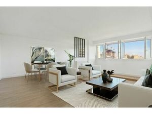 Appartement de 3 chambres de luxe en vente à Courbevoie  France