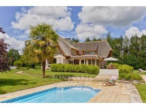 Élégante chaumière avec piscine et tennis  à 10 minutes des plages