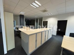 Location Local Professionnel 78m² ST PIERRE EN FAUCIGNY 74800