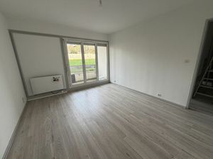Location Appartement 2 pièces 47m² CHALAMONT 01320