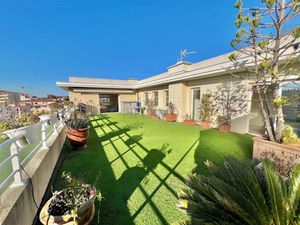 Superbe villa sur le toit Saint Raphaël  3 chambres  avec garage double