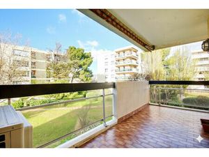 Vente appartement 3 pièces 73 m² Marseille 8 (13008)
