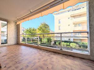 Vente appartement 3 pièces 68 m² Marseille 8 (13008)