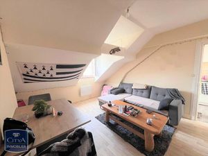 Appartement à louer 2 pièces 43 m² - Saint-Quentin (02) - 400€