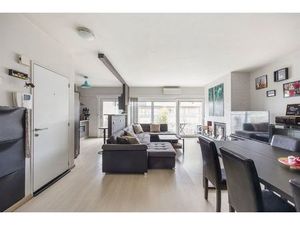 Appartement met Terras  Garage en Tuin in Neerlandwijk