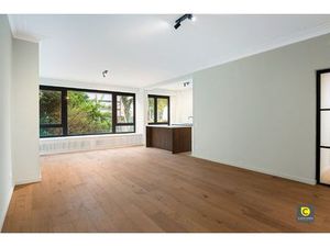 Hoogwaardig gerenoveerd 3 slpk app met P