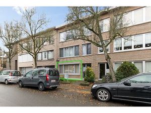 Gelijkvloersappartement met garage