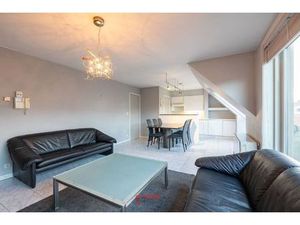 Ruim en lichtrijk appartement in de winkelstraat van Nieuwpoort