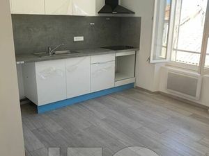 Location appartement 2 pièces 36 m² à Trets (13530)