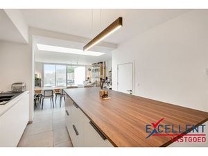 Recent gerenoveerde gezinswoning te Deinze