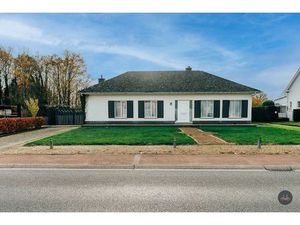 Vrijstaande  karaktervolle woning op ruim perceel