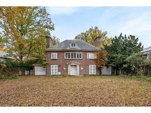 Karaktervolle Villa 1951 met Zuidwestgerichte Tuin