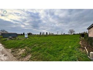 Rustig gelegen bouwgrond voor open bebouwing te Bever.