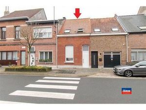 Te renoveren woning met 2 slpks en tuin