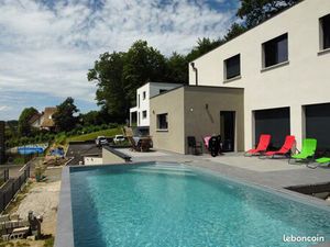 Maison contemporaine à Essert