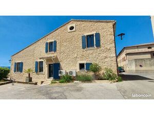 Maison de village entierement renovee