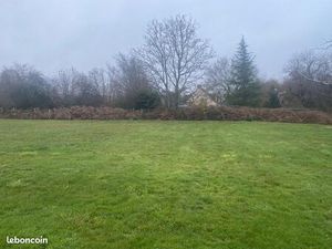 Terrain 1 930 m² Champagne