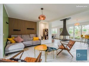 Villa 7 pièces 164 m²